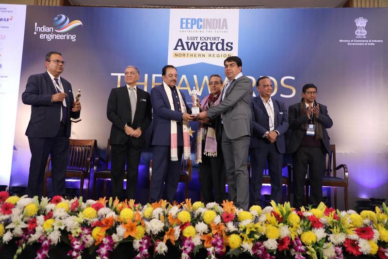 JLC Nickel Alloys recieves Top Exporter Award in the 51st Exports Awards (North Region) of EEPC India