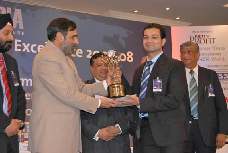 JLC Nicekl Alloys wins the EEPC India National Award for Top Exporter during 2007-08 – Silver Trophy for Outstanding Export Performance given By Engineering Export Promotion Council (EEPC), India
